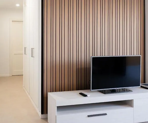 Homeforguest Atico Martina Con Terraza En Cristianos アパート