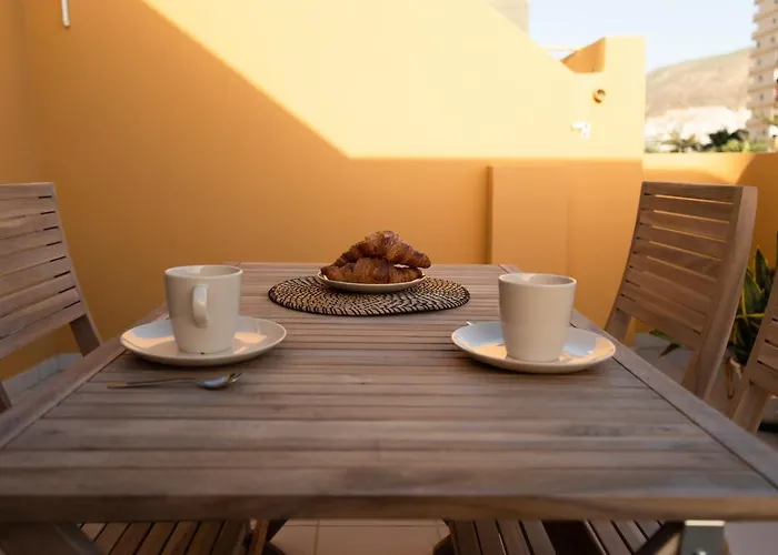 Homeforguest Atico Martina Con Terraza En Cristianos アパート ロスクリスティアーノス