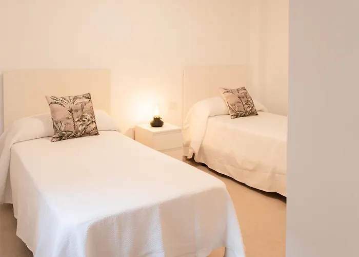 Homeforguest Atico Martina Con Terraza En Cristianos * ロスクリスティアーノス