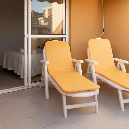 Homeforguest Atico Martina Con Terraza En Cristianos דירה *