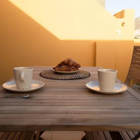 Homeforguest Atico Martina Con Terraza En Cristianos דירה לוס כריסטיאנוס