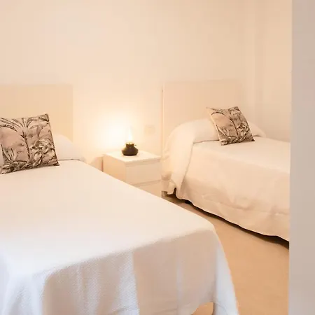 Homeforguest Atico Martina Con Terraza En Cristianos * לוס כריסטיאנוס