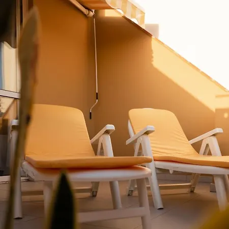 Homeforguest Atico Martina Con Terraza En Cristianos דירה